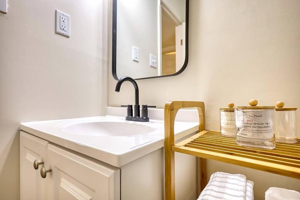 The Bohemian 1/2 Mi From Covington Square Villa Bagian luar foto