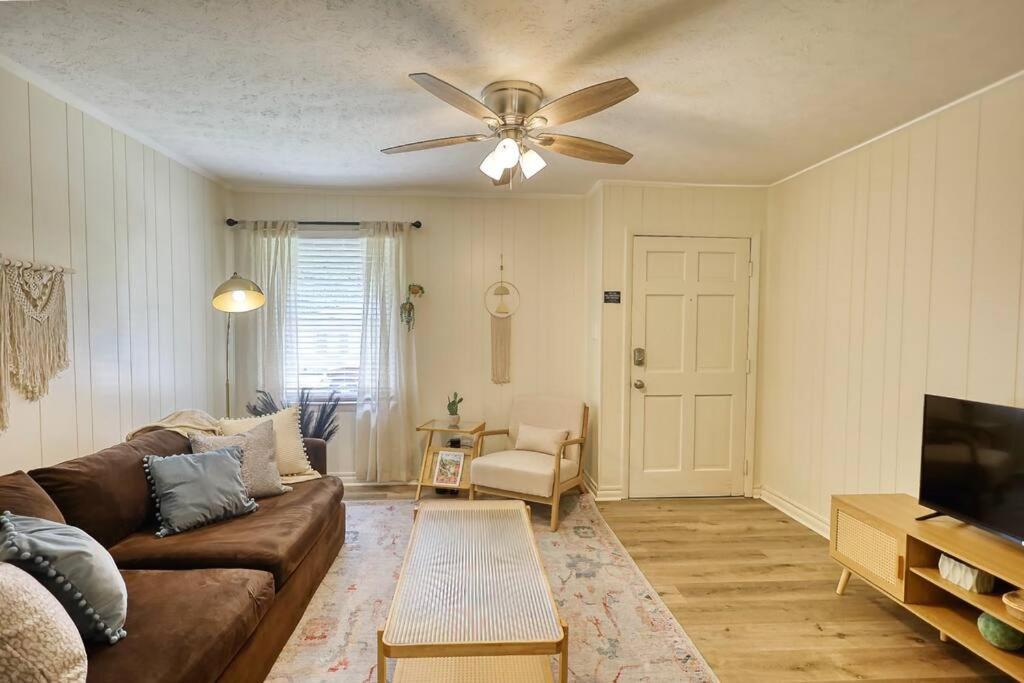 The Bohemian 1/2 Mi From Covington Square Villa Bagian luar foto
