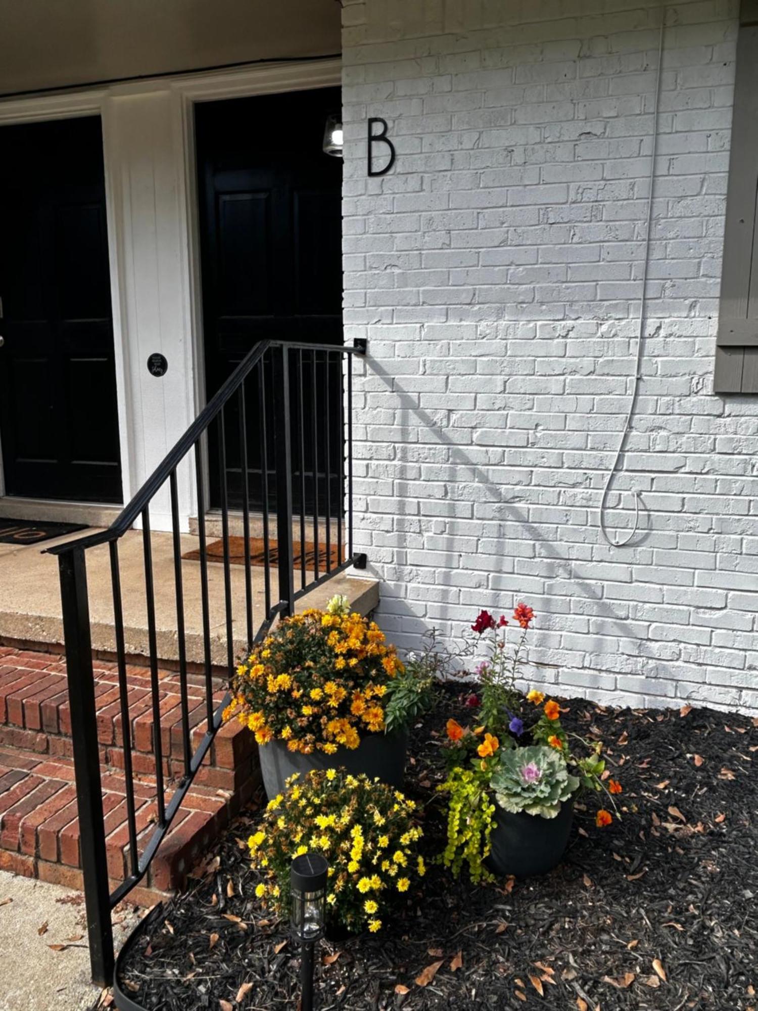 The Bohemian 1/2 Mi From Covington Square Villa Bagian luar foto